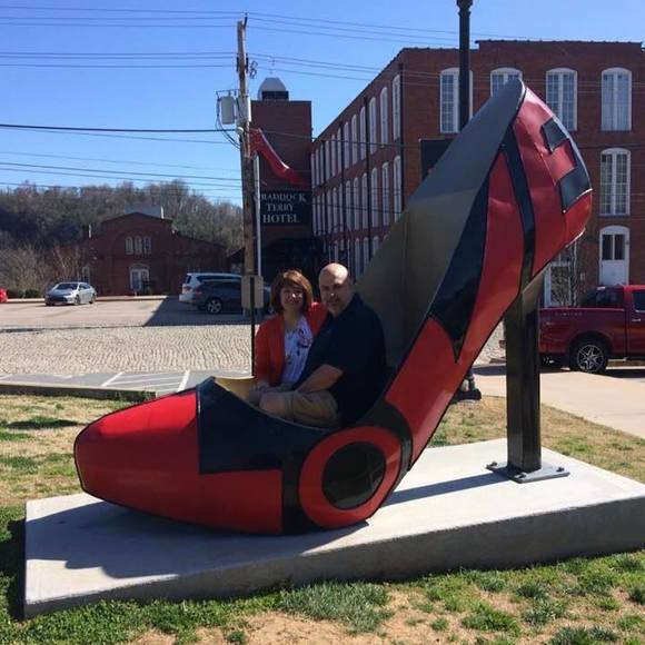 Meet your Posher, Candace - Picture 1 of 1